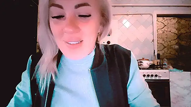 EmmaCat  online show from 26, 9, 2025