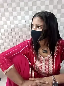 Snapshot of Arti_ chatting on 7, 10, 2025 Arti online show from 7, 10, 2025