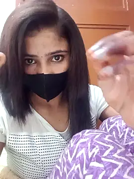 Snapshot of Arti_ chatting on 13, 10, 2025 Arti online show from 13, 10, 2025