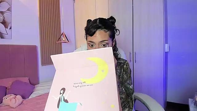 KoraRousee online show from 14, 10, 2025