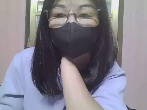 Snapshot of AmyChan086 chatting on 22, 12, 2025 AmyChan086 online show from 22, 12, 2025