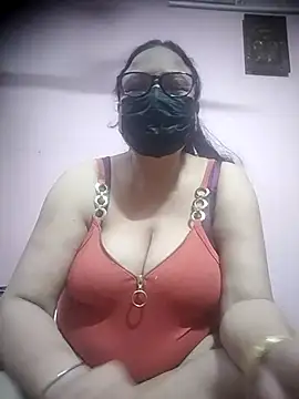 Snapshot of thehotlady chatting on 7, 11, 2025 thehotlady online show from 7, 11, 2025