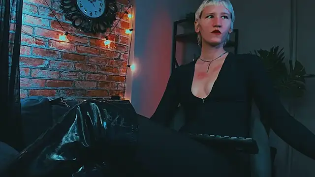 Kim Waite online show from 14, 10, 2025