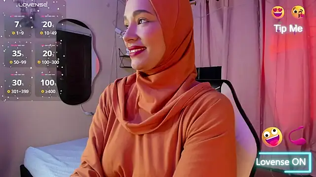 ShanaJamil online show from 21, 10, 2025