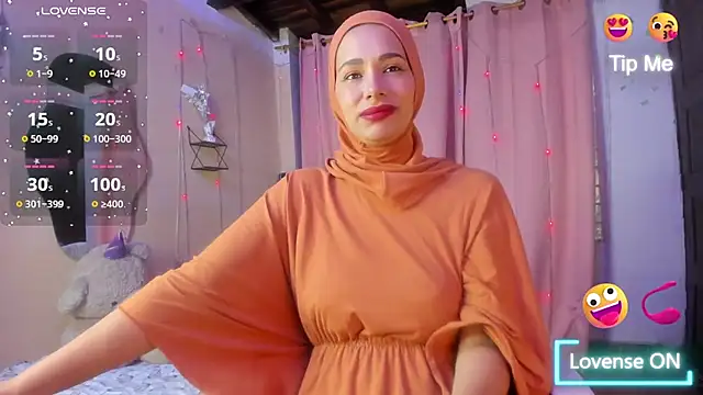 ShanaJamil online show from 25, 11, 2025