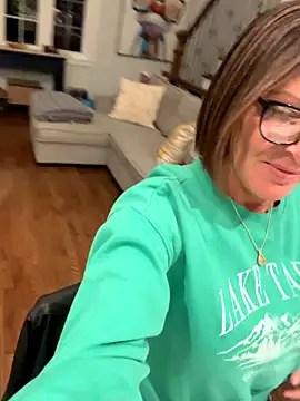 Snapshot of 3totangox chatting on 20, 11, 2025 3totangox online show from 20, 11, 2025