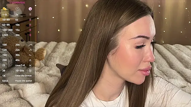 Amelia Ray  online show from 21, 4, 2026