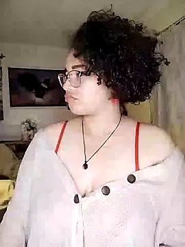 Snapshot of Julie_wallace chatting on 5, 10, 2025 Julie wallace online show from 5, 10, 2025