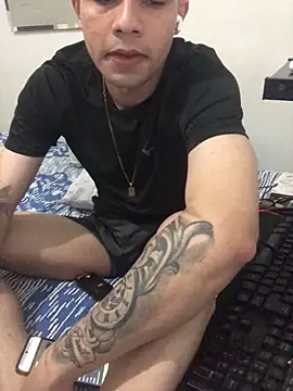 Snapshot of becmz chatting on 16, 9, 2025 becmz online show from 16, 9, 2025