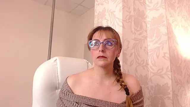 Ava Raye online show from 18, 9, 2025