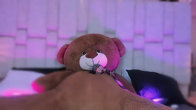 Snapshot of _GigiDoll_ chatting on 17, 10, 2025 GigiDoll online show from 17, 10, 2025