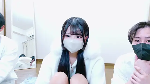 Snapshot of Ruru-shuv chatting on 4, 11, 2025 Ruru-shuv online show from 4, 11, 2025