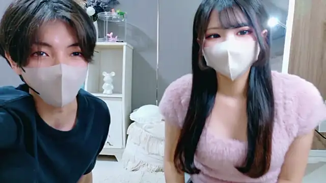 Snapshot of Ruru-shuv chatting on 15, 11, 2025 Ruru-shuv online show from 15, 11, 2025