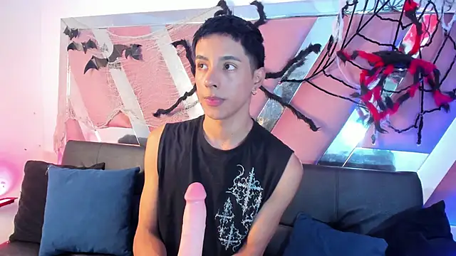 EstivenSallas online show from 7, 10, 2025