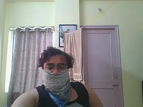 Snapshot of Kunal6782 chatting on 18, 11, 2025 Kunal6782 online show from 18, 11, 2025