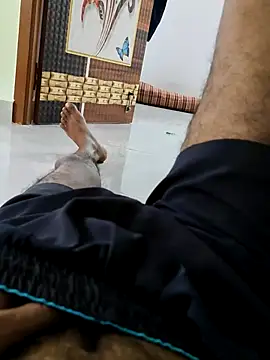 Snapshot of rani_bhabhi469 chatting on 8, 10, 2025 rani bhabhi469 online show from 8, 10, 2025