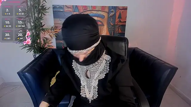 Snapshot of zahra_isawii chatting on 2, 10, 2025 zahra isawii online show from 2, 10, 2025