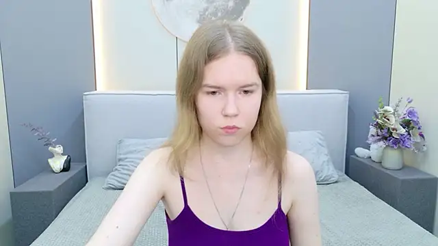 Snapshot of Alida_Brice chatting on 27, 5, 2026 Alida Brice online show from 27, 5, 2026