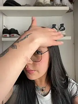 Snapshot of Damian_and_Jennifer chatting on 24, 9, 2025 Damian and Jennifer online show from 24, 9, 2025