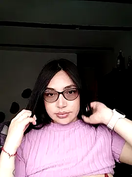 Snapshot of Damian_and_Jennifer chatting on 13, 4, 2026 Damian and Jennifer online show from 13, 4, 2026