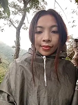 Snapshot of -Miu-98 chatting on 13, 11, 2025 -Miu-98 online show from 13, 11, 2025