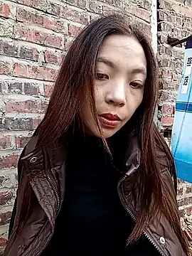 Snapshot of -Miu-98 chatting on 25, 11, 2025 -Miu-98 online show from 25, 11, 2025