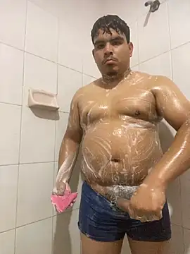 Snapshot of RangingWarranty chatting on 25, 11, 2025 RangingWarranty online show from 25, 11, 2025