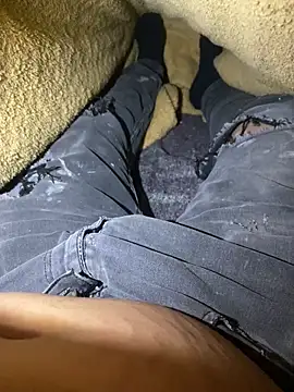 Snapshot of RangingWarranty chatting on 30, 11, 2025 RangingWarranty online show from 30, 11, 2025