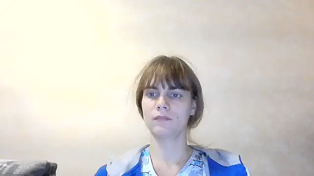 Snapshot of Loriven chatting on 25, 9, 2025 Loriven online show from 25, 9, 2025