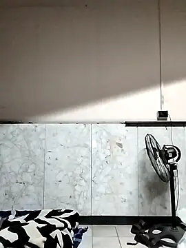 Snapshot of Kwasi-a chatting on 8, 11, 2025 Kwasi-a online show from 8, 11, 2025