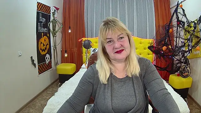 EmmaEllison online show from 21, 10, 2025