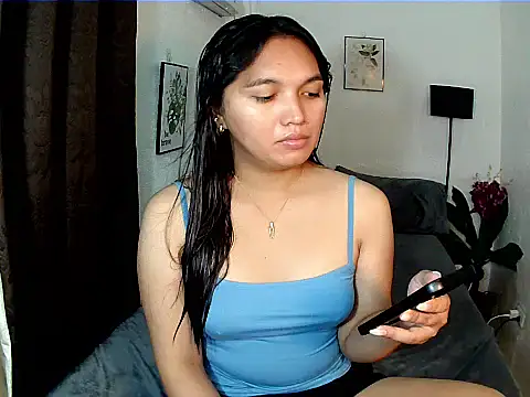 Snapshot of Nikki_Karishma chatting on 17, 9, 2025 Nikki Karishma online show from 17, 9, 2025