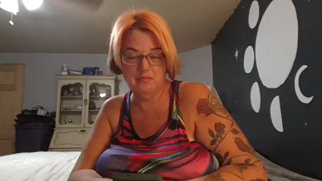 Snapshot of ReneeReigns chatting on 15, 9, 2025 ReneeReigns online show from 15, 9, 2025