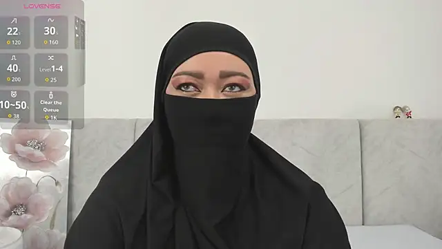 Snapshot of Jadiya_ chatting on 8, 10, 2025 Jadiya online show from 8, 10, 2025
