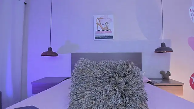 cloehill  online show from 16, 2, 2026