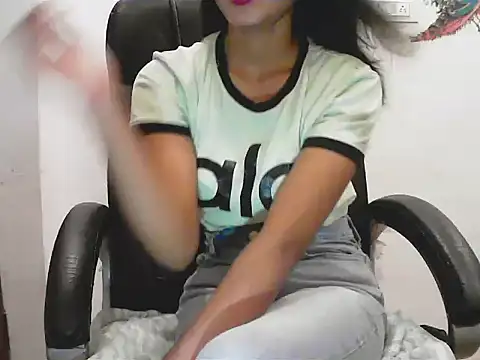 Snapshot of short_girl_ chatting on 2, 7, 2026 short girl online show from 2, 7, 2026
