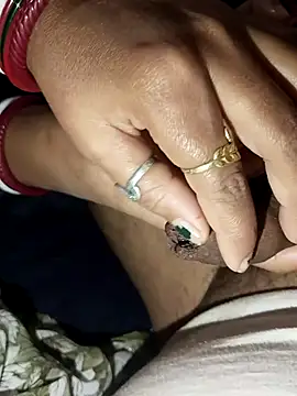 Snapshot of monarani5986 chatting on 10, 11, 2025 monarani5986 online show from 10, 11, 2025