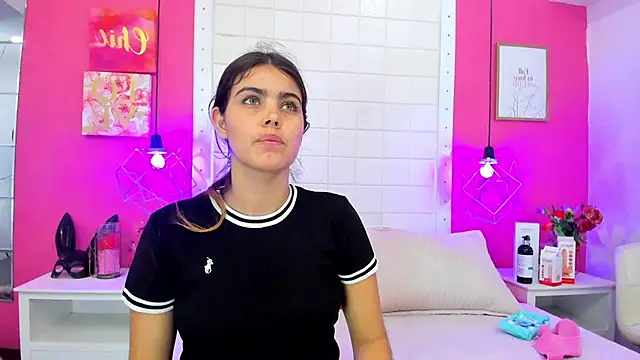 Snapshot of isabel_09 chatting on 24, 6, 2026 isabel 09 online show from 24, 6, 2026