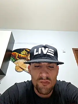 Snapshot of barsal03 chatting on 14, 9, 2025 barsal03 online show from 14, 9, 2025