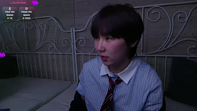 HeejinWang online show from 6, 4, 2026