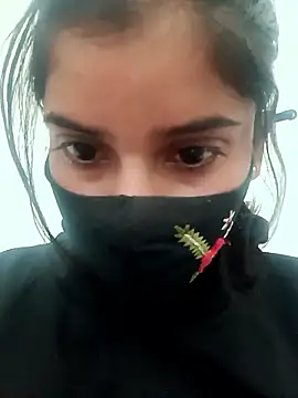 Snapshot of Aaisha-16 chatting on 12, 11, 2025 Aaisha-16 online show from 12, 11, 2025