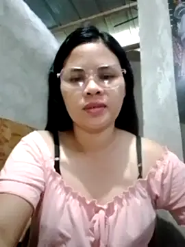 Snapshot of sweet_bella16 chatting on 16, 10, 2025 sweet bella16 online show from 16, 10, 2025