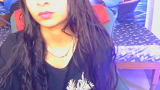 Snapshot of alaviya-19 chatting on 7, 7, 2026 alaviya-19 online show from 7, 7, 2026