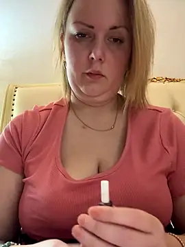 Piccolamonella29 online show from 17, 11, 2025