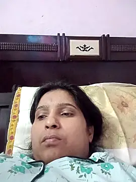 Snapshot of aliya-jaan71 chatting on 6, 11, 2025 aliya-jaan71 online show from 6, 11, 2025