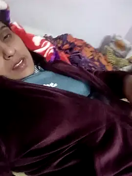 Snapshot of aliya-jaan71 chatting on 8, 11, 2025 aliya-jaan71 online show from 8, 11, 2025