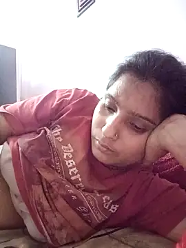 Snapshot of aliya-jaan71 chatting on 11, 11, 2025 aliya-jaan71 online show from 11, 11, 2025