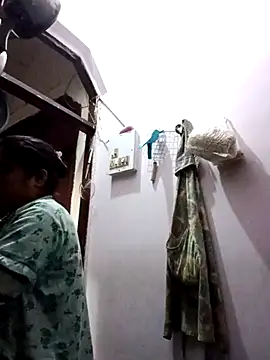 Snapshot of aliya-jaan71 chatting on 13, 11, 2025 aliya-jaan71 online show from 13, 11, 2025