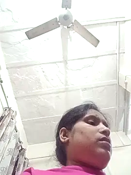 Snapshot of aliya-jaan71 chatting on 30, 11, 2025 aliya-jaan71 online show from 30, 11, 2025