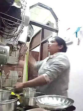 Snapshot of aliya-jaan71 chatting on 1, 12, 2025 aliya-jaan71 online show from 1, 12, 2025